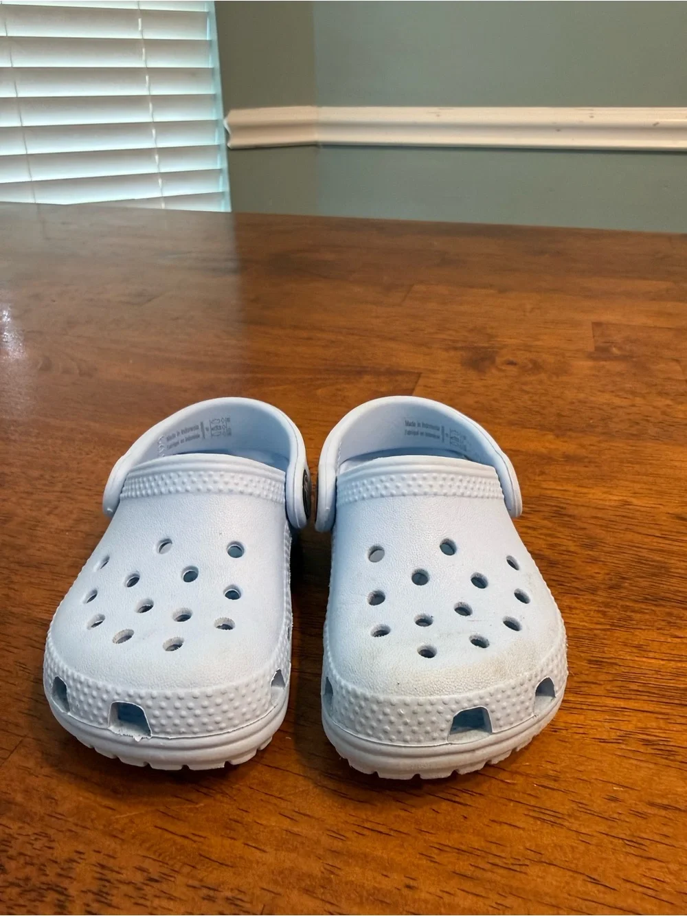 Crocs Classic Clogs Baby Toddler Size 5C Light Blue Water Shoes Slip On